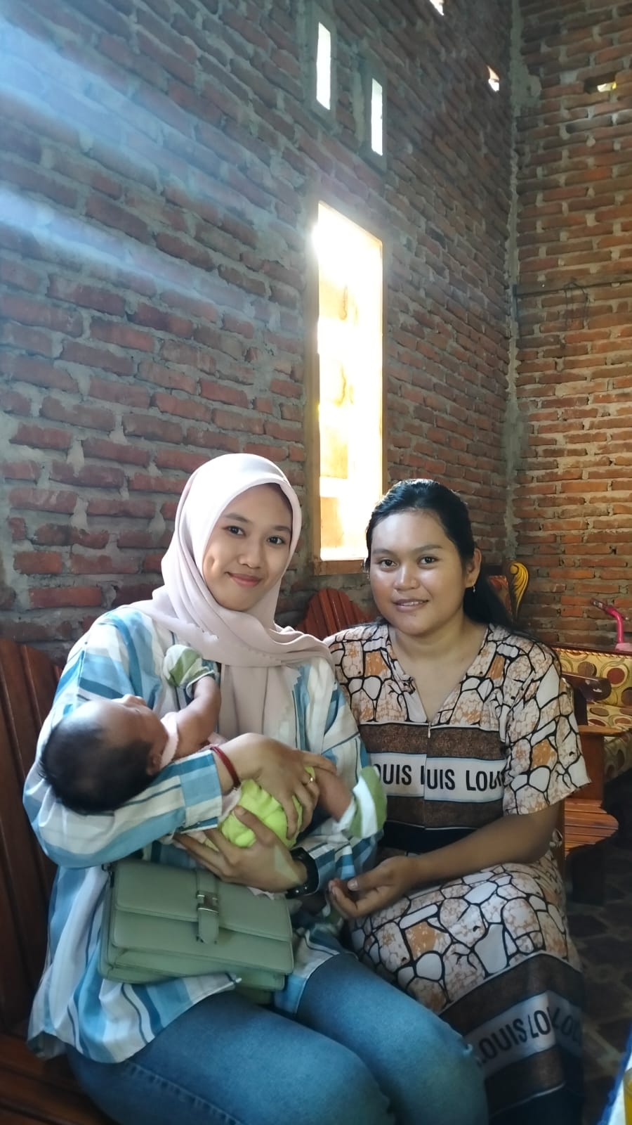 Kunjungan Kedua: Tepat 1 Bulan Kelahiran adik Kiyana